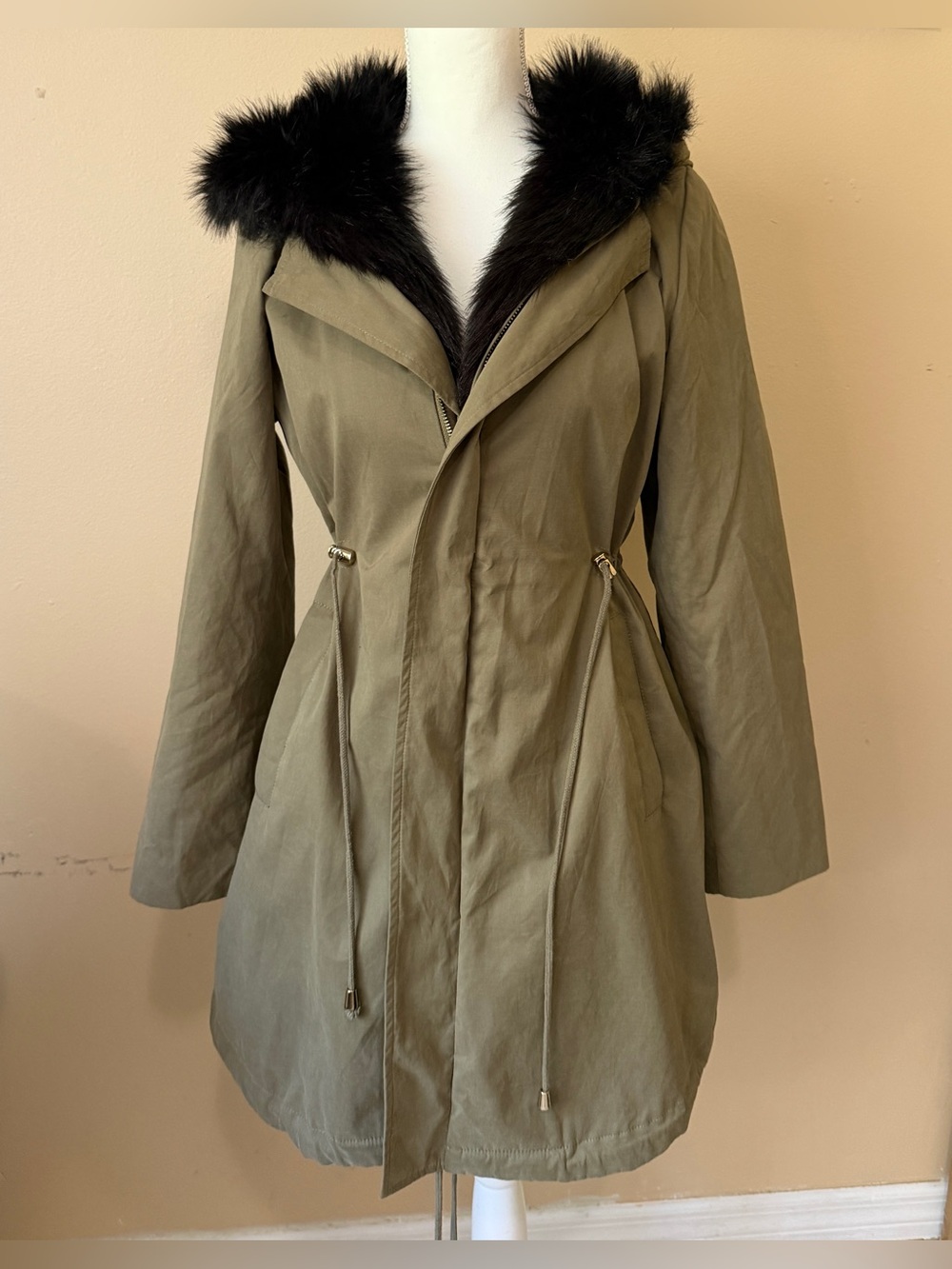 Donna Salyers Fabulous Furs Faux Fur Olive Green Parka Coat Anorak Jacket Size M